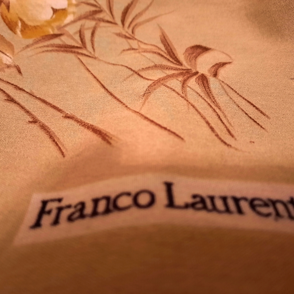 Franco Laurenti women silk scarf  33/33, $ 35 - Picture 2 of 3